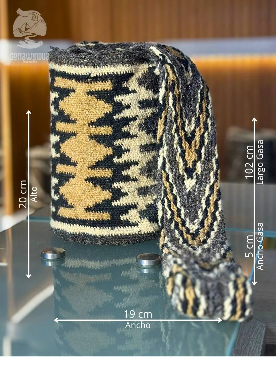 Mochila Arhuaca pequeña de lana de ovejo con medidas, diseño Mandíbula del tigre
